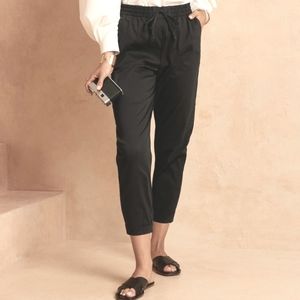 NTW- NAVY Banana Republic pull on Chino pants